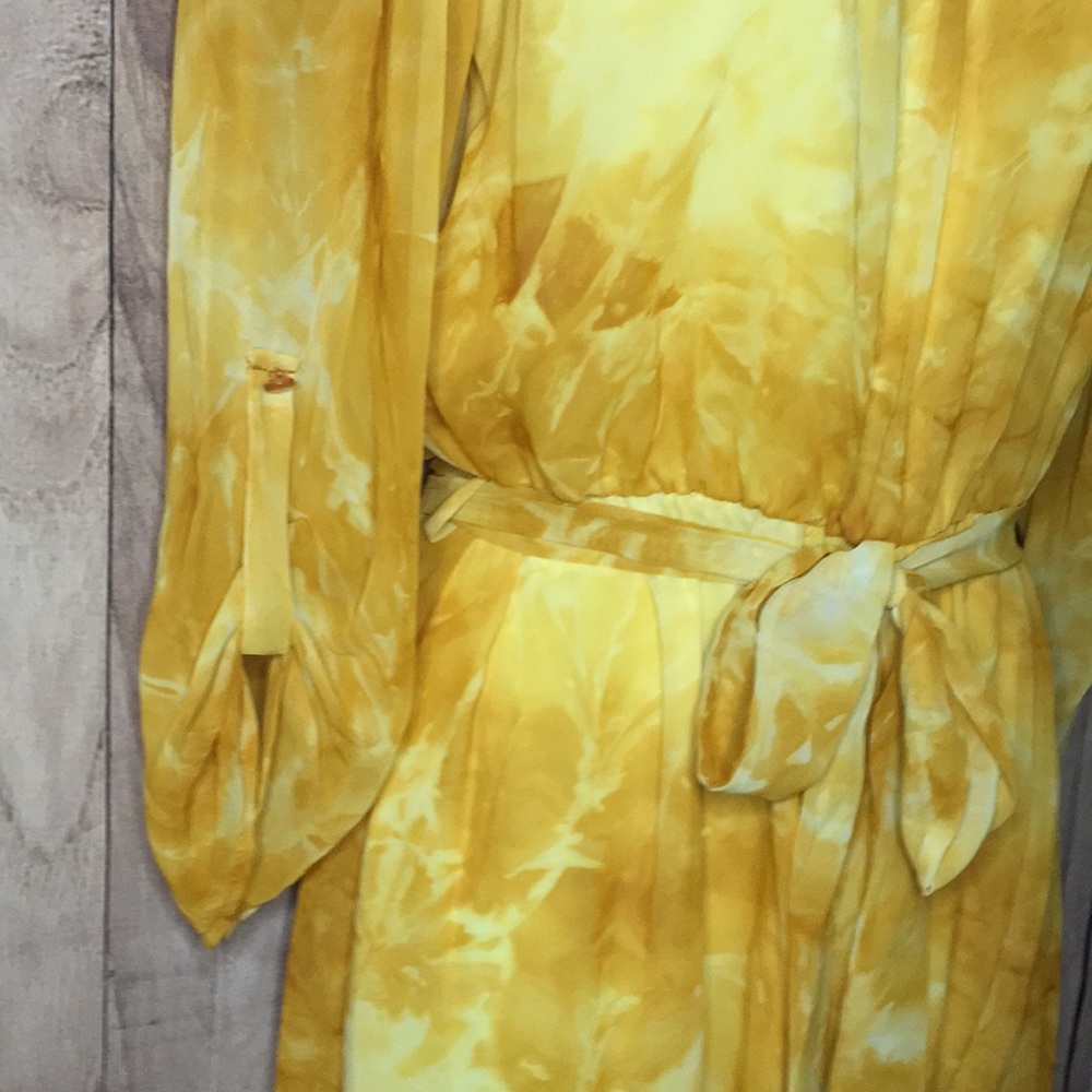 Sunflower Yellow Tie-Dye off the shoulder Romper - Picture 5 of 9